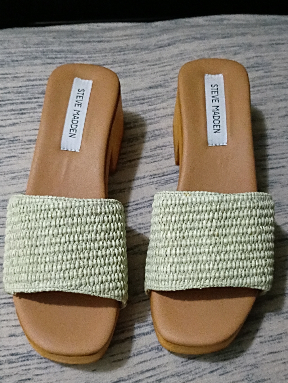 Steve Madden Light Green Woven Slide Mules with Tan Platform - Picture 4 of 4